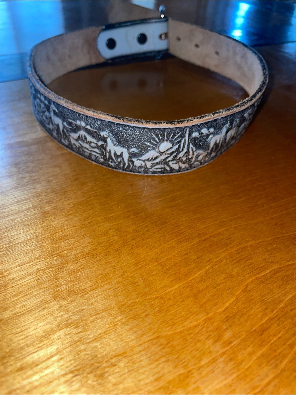 Grey Hand-Tooled Leather Belt with Western Scene, XS